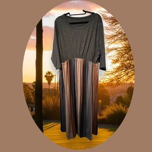 NWT: size 14/16 Bloom Chic dress with stretch